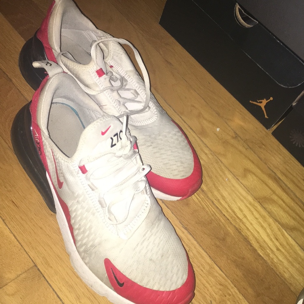 Air max 270 red/wht sz9.5